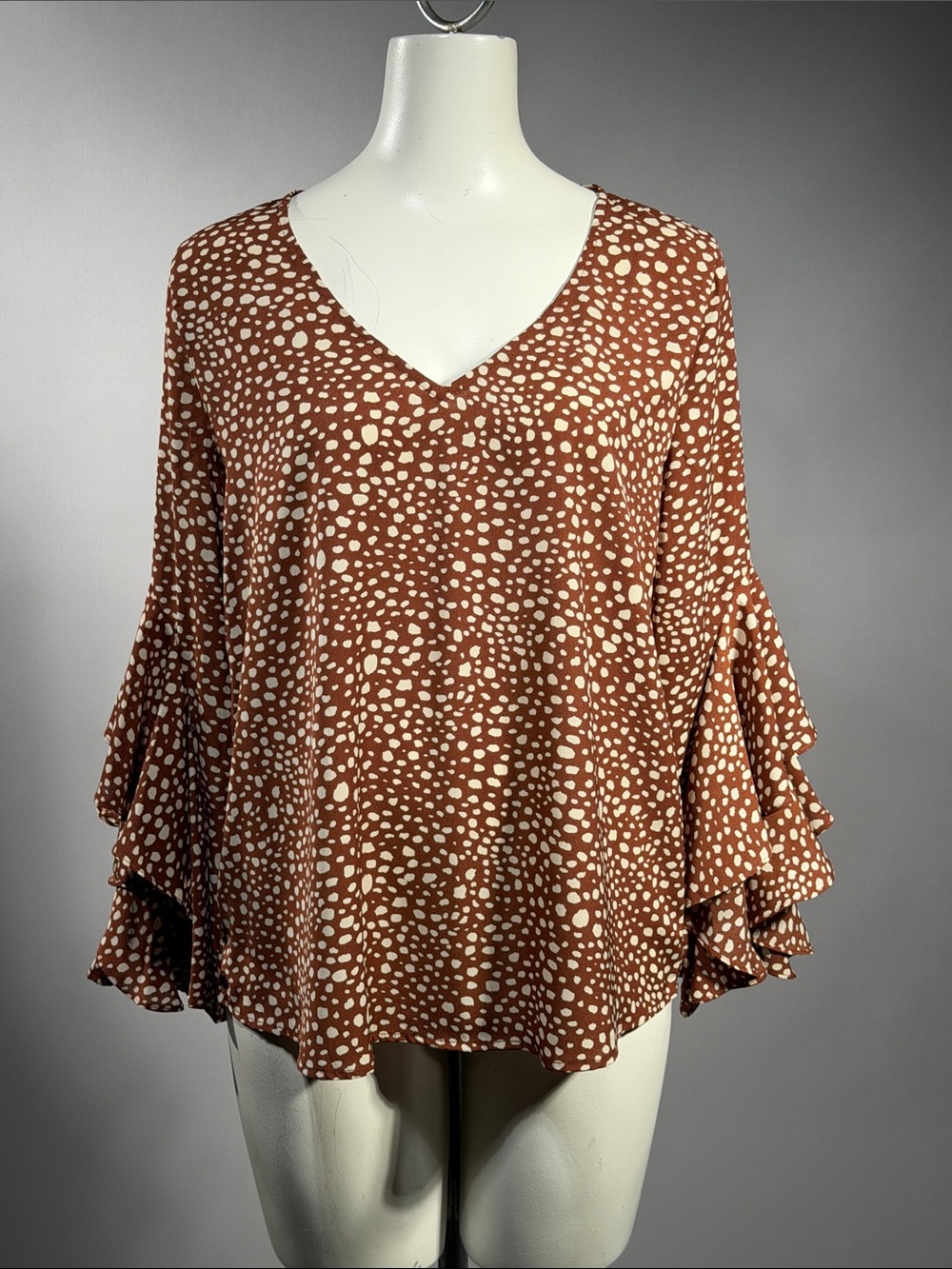 eesome Rust Brown Dot V-Neck Ruffle Sleeve Blouse (r7)